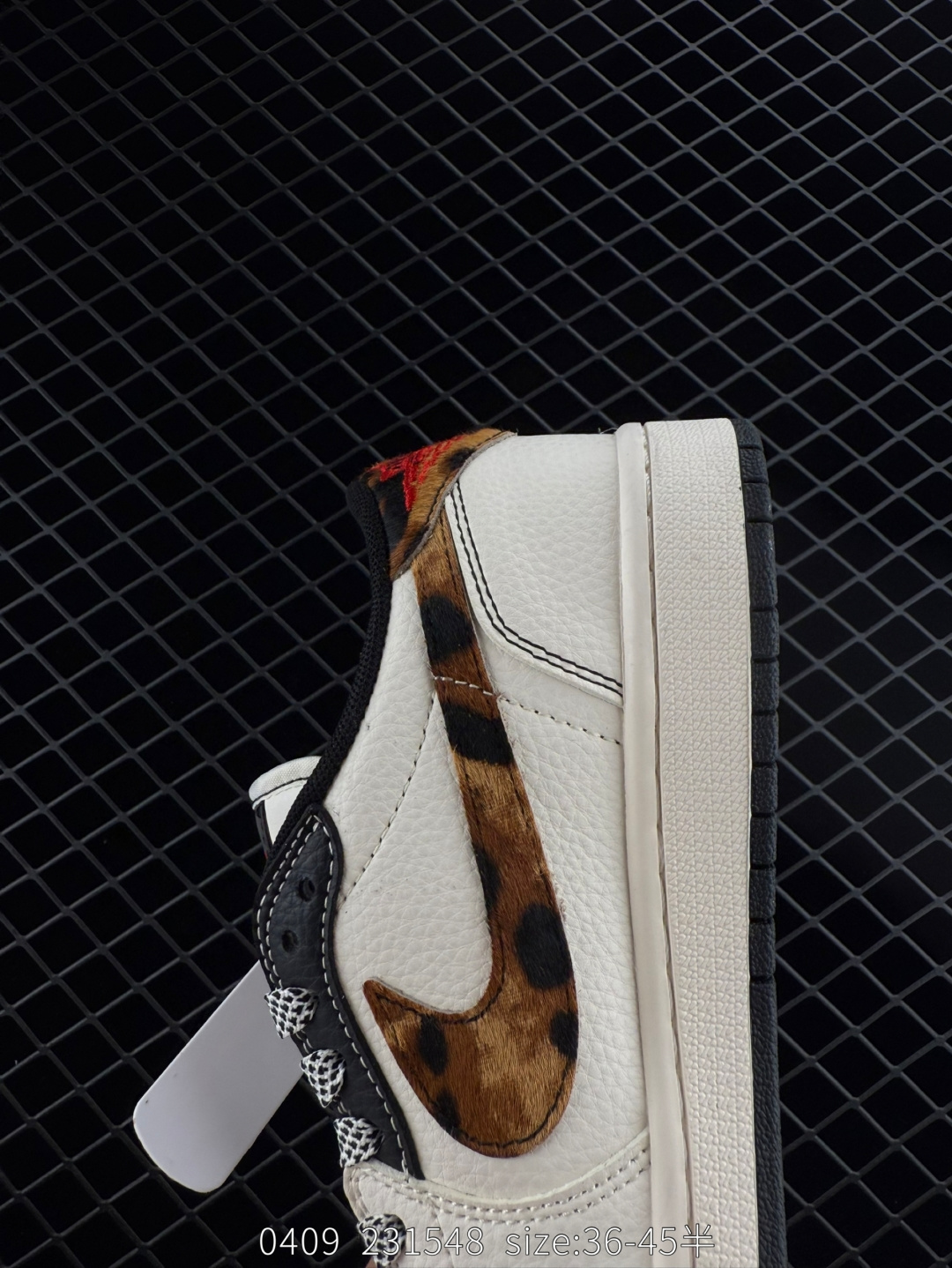 Travis Scott x Air Jordan 1 ” Reverse Mocha “